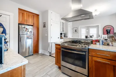147 Cedar St #3L
