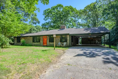 62 Hillside Dr 1