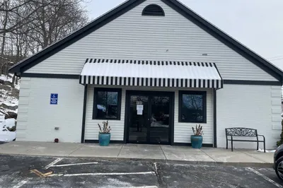 198 E Main St 1