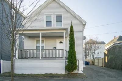 54 Query St