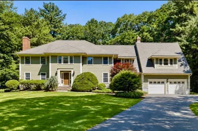 10 Donnelly Drive 1
