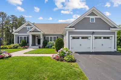 8 Daylily Dr #8 1