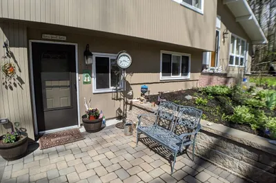 40 Barton Drive #40 1