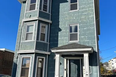 9 Shamrock St #3