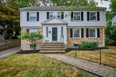 64 Edgemoor Rd 1