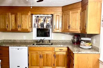 38 Fairlawn Ave 1