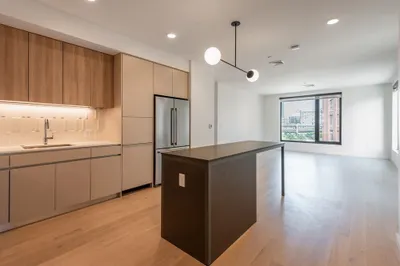21-35 W 2nd St #410