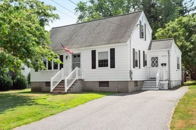 5 Leroy Rd