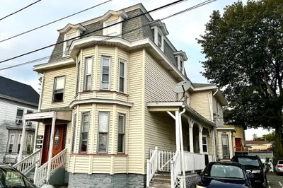27 W 5th St