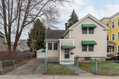 18 Dracut Street