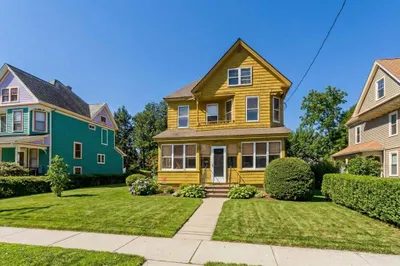 53 Nonotuck St 1