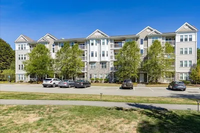 23 Augustus Ct #4006 1