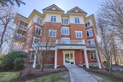 20 Northwood Dr #303 1