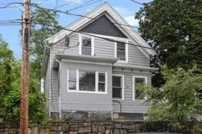 25 Tecumseh St 1
