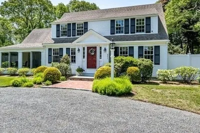 321 Wianno Ave 1