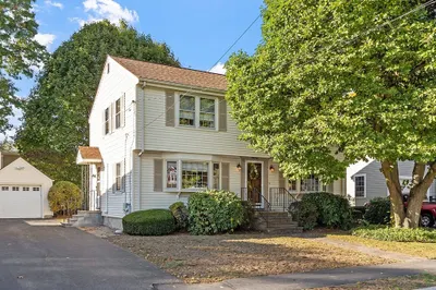 70 Canterbury Rd 1