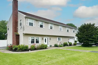 126 Lake St 1