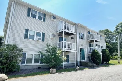 1617 Braley Rd #82