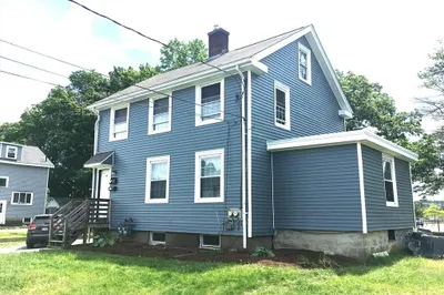 15 Aaron St