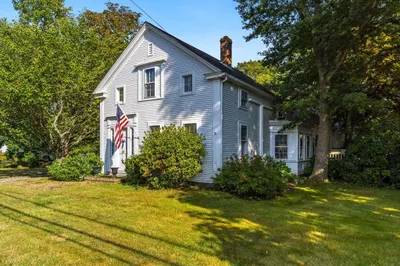 1792 Main St 1
