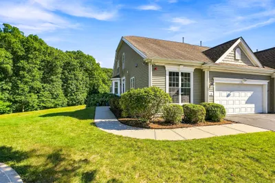 38 Cherry Ln #38 1