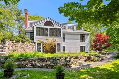 3 Whitman Pl