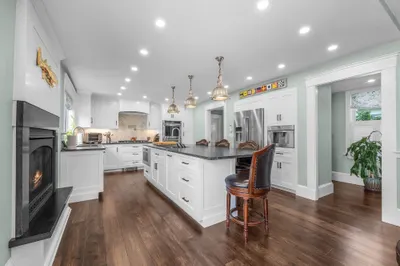 304 Front St 1