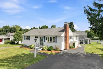 11 Marlboro Rd 1