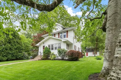 3 Hillside Ave