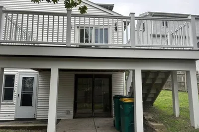 99 Garfield Ave ##2