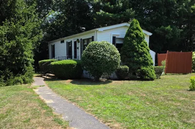 4 Foxtail Drive
