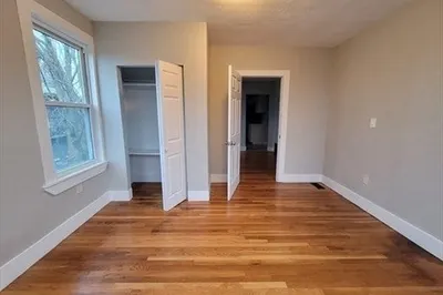 8 Woodman St #2