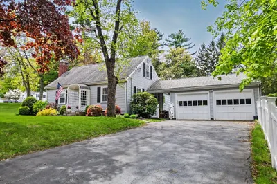 9 Macdonald Circle 1