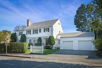 8 Nason Road 1