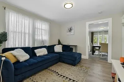 65-67 Lawn St #2 1