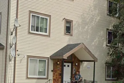 45-49 Blanchard St #2B 1