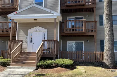369 Aiken Ave #8