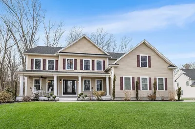 93 Fisher Rd 1