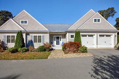70 Westmoreland Dr 1