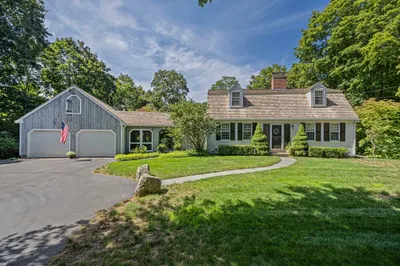 639 Main St