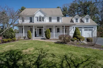 31 Hunt Dr 1