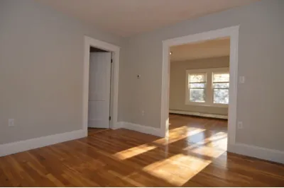 275-277 River St #275
