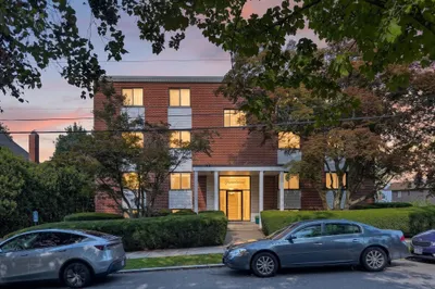 100 Grand View Ave #7B 1