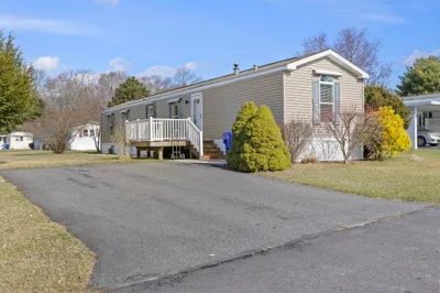 25 Thayer Drive 1