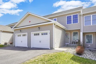 4 MaplE ViEw Ln #E 1