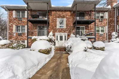 19 Pine St #K