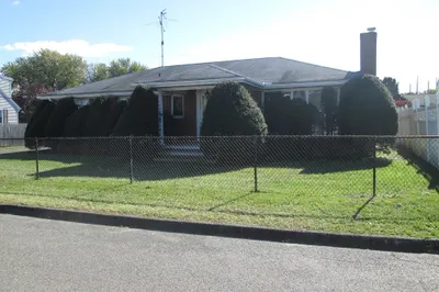 101 Blanchwood Ave