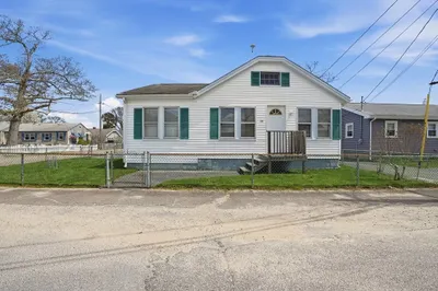 26 Bayview Street