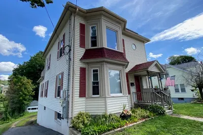 31 Jean St 1