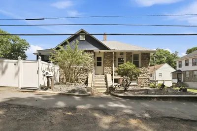 11 Olympia Ave
